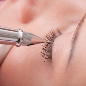 Eyeliner Inférieur: La profondeur Eyeliner Inférieur Brigitte-Beauté Genève